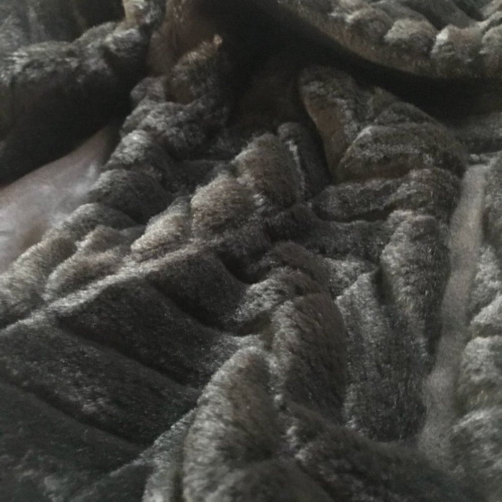 Joujou Vegan Faux Fur Black Vest Size L - Picture 3 of 5
